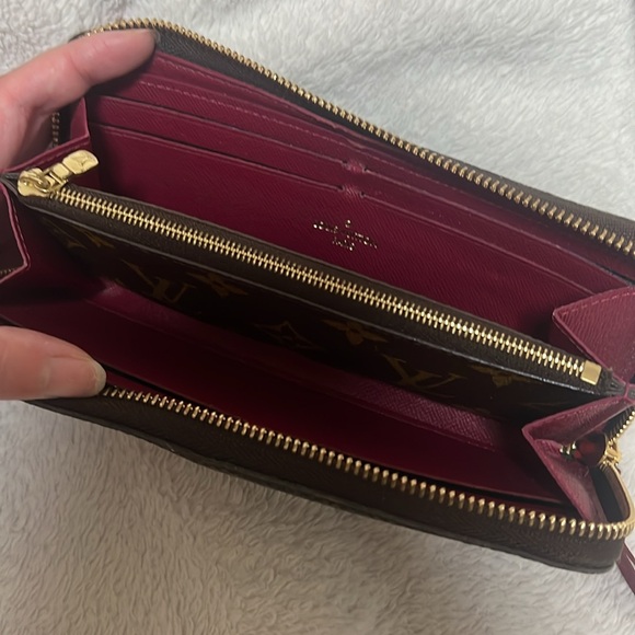 Louis Vuitton Clémence Wallet - Picture 2 of 3